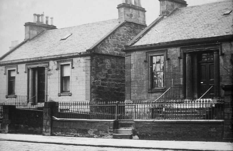 Grahams Road at corner with James Street, Falkirk (82 and 84) Falkirk