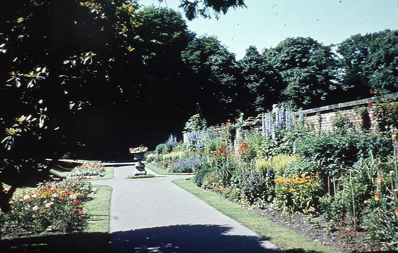 Flower beds, Dollar Park Falkirk Council