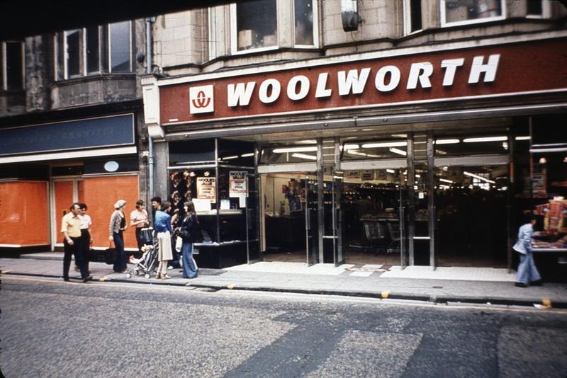 Shop fronts in High St, Falkirk Falkirk Council