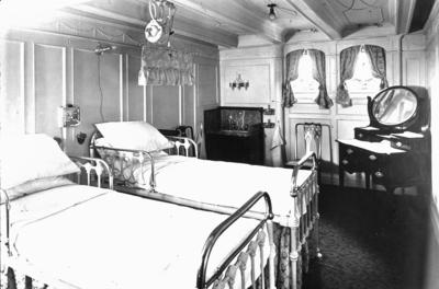 P02007; De luxe cabin of liner "Orvieto"