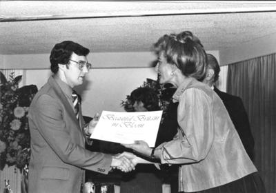 P31884; Princess Michael of Kent presenting the Beautiful Britain in Bloom award to Councillor Fowler