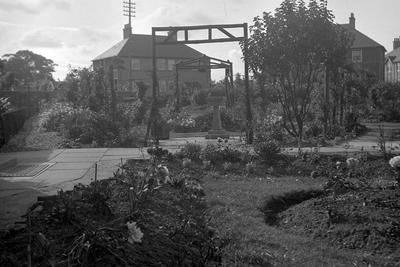 Garden, Jackson Avenue, Grangemouth