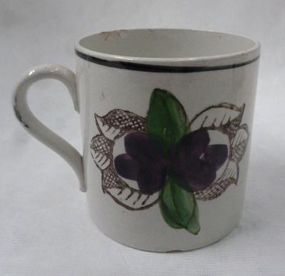 1977-057-011; mug