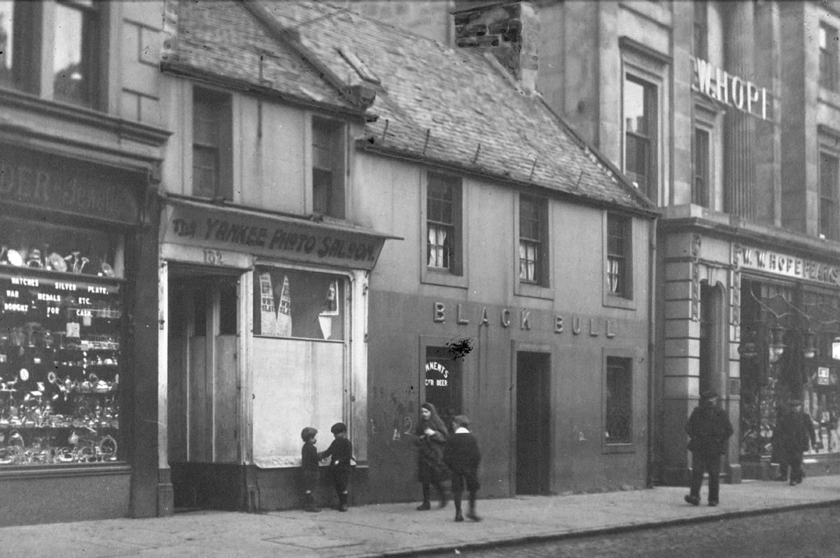 Shops on High St, Falkirk Falkirk Council