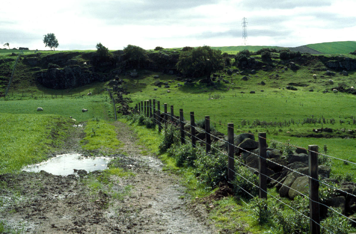 Greenhill dyke, Lochgreen, High Bonnybridge Falkirk Council