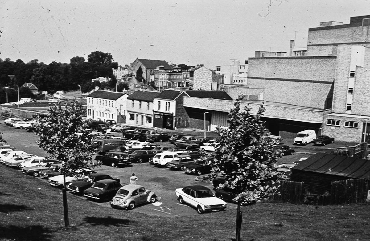 Howgate, Falkirk Falkirk Council