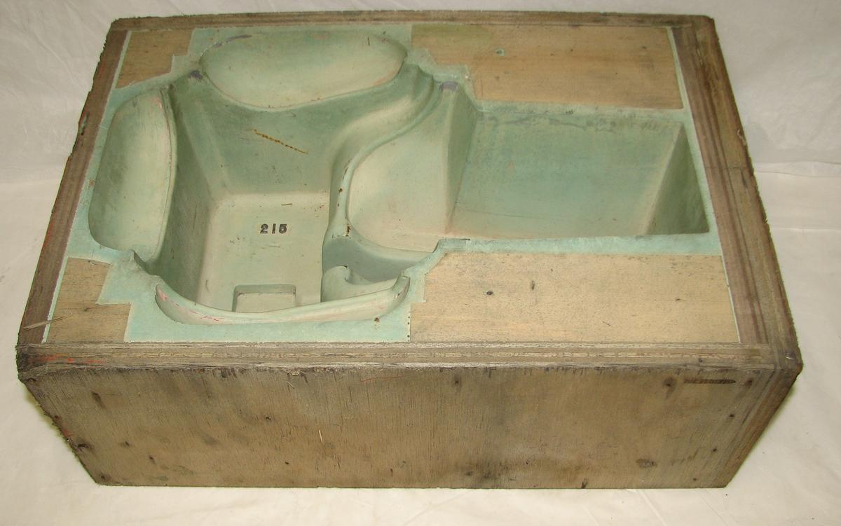 core box; "Singer sewing machine" Falkirk Council