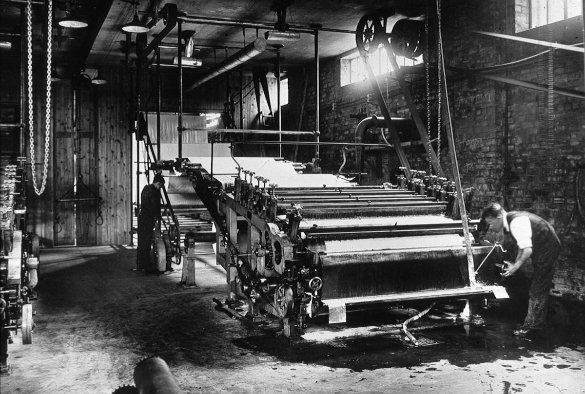 Papermaking machine No 1, Carrongrove, Denny Falkirk Council